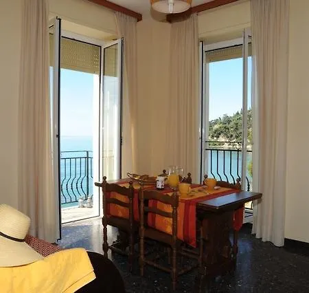Holiday's Beach Apartmanhotel Ventimiglia