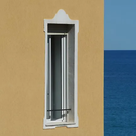 Aparthotel Holiday's Beach